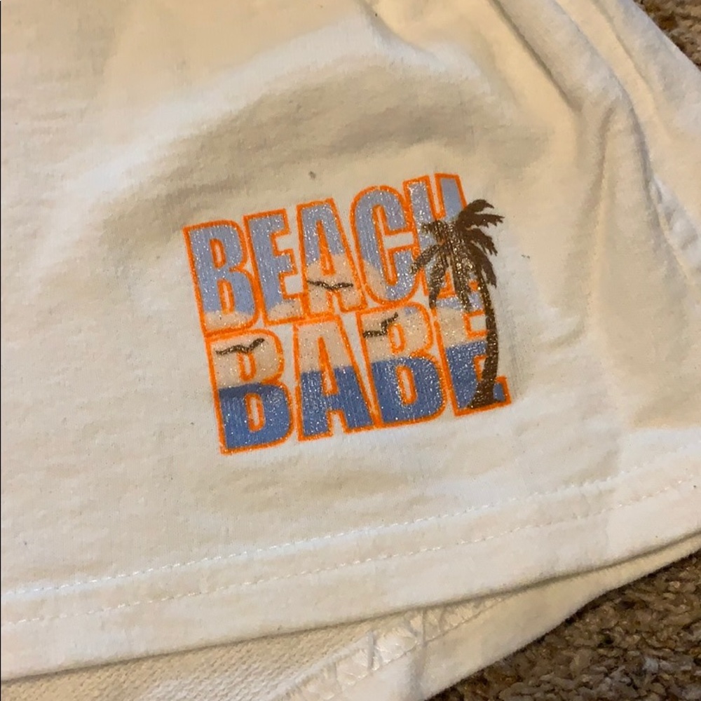 Beach babe shorts - Picture 2 of 3